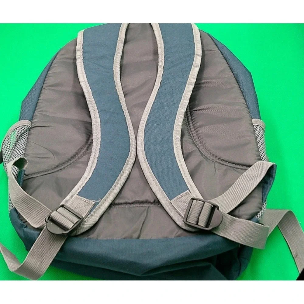Embark Green Black Hiking Backpack Polyester Padded Mesh Side Pockets 17x13
